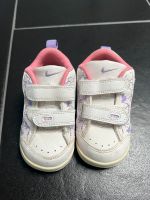 Kinder Mädchen Nike Schuhe Sneaker Größe 21 Rheinland-Pfalz - Bad Kreuznach Vorschau