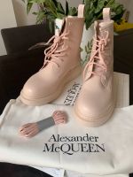 Alexander McQueen Sneaker Boots Hybrid Gr.39,5/38,5 Nordrhein-Westfalen - Haltern am See Vorschau