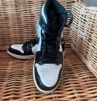 NIKE AIR JORDAN MID1 Schuhe/Sneaker/Turnschuhe-Schwarz/Weiss-40 Wandsbek - Wohldorf-Ohlstedt Vorschau