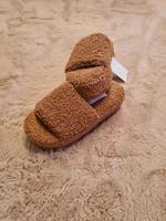 H&M Faux Fur Teddy Plateau Sandalen Hausschuhe  38 NEU mit Etiket Saarbrücken - St Johann Vorschau