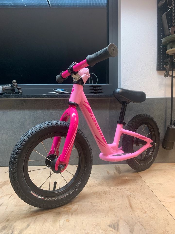 Specialized Hotwalk Laufrad Pink 12 Zoll in Geisa