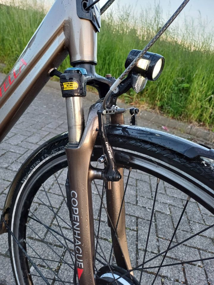 E-Bike mit zwei 504Wh/14 Ah Akkus für eine Reichweite von 220 km in Aachen