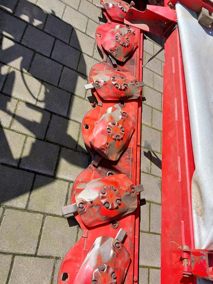 Kuhn Mähwerk  Gmd 350 in Wissen