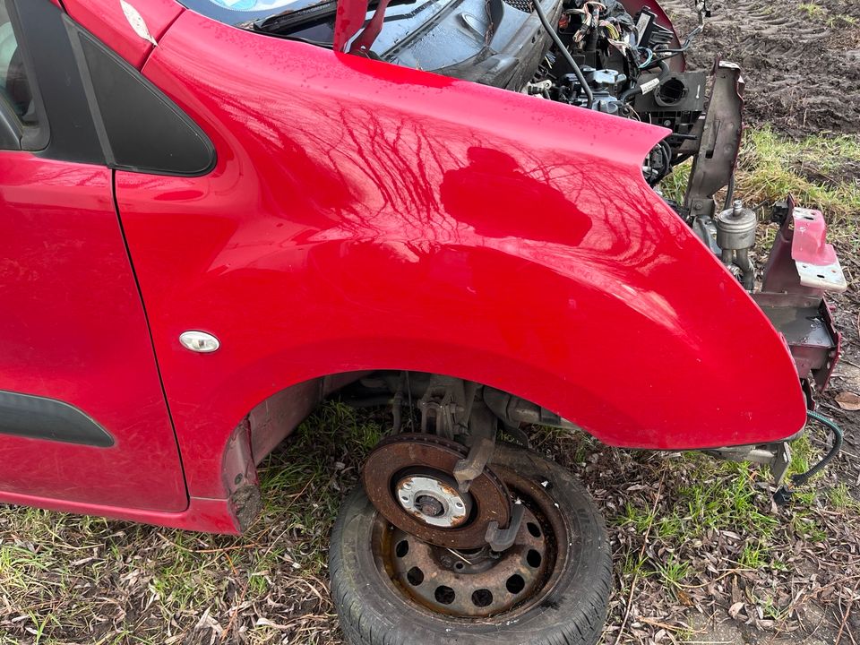 Peugeot Partner Tepee Tür rechts Beifahrertür Kotflügel rechts in Hamminkeln