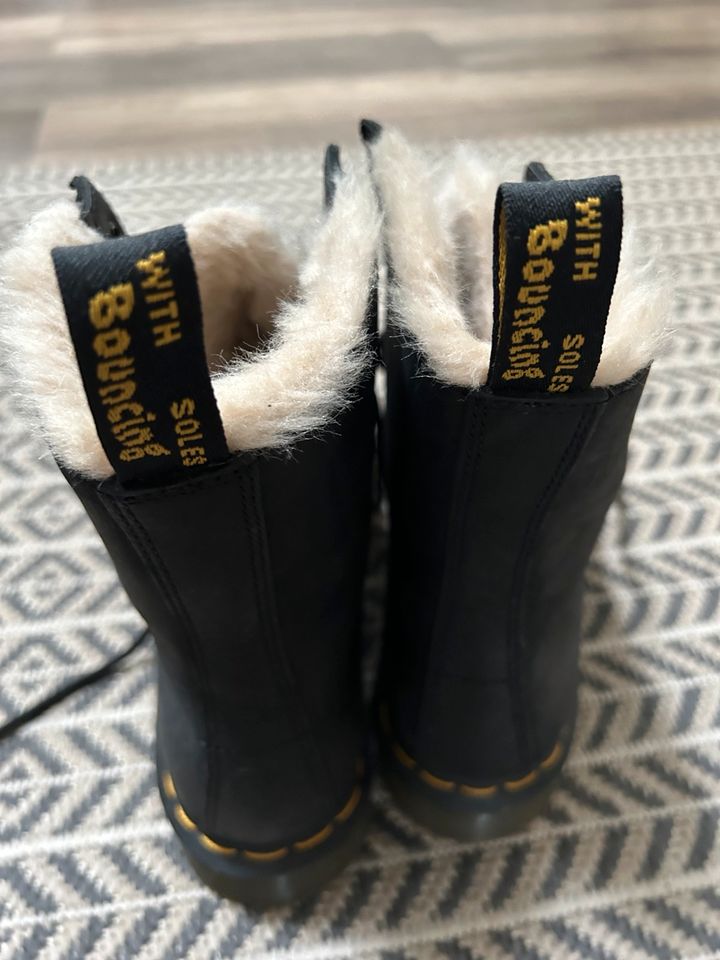 Neue und gefütterte Dr Martens in Hamburg