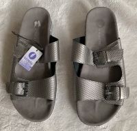 Bugatti Sandalen light Gr. 39 grau-silber NEU Nordrhein-Westfalen - Bergheim Vorschau