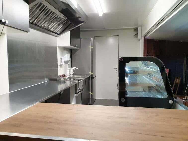 Neu Foodtruck, Imbissanhänger inkl. Lieferung Deutschlandweit in Leipzig