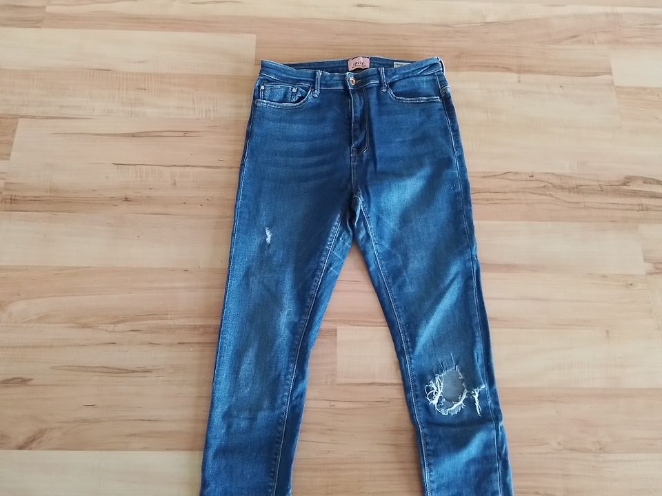 3x Jeans von ONLY in Gr. M L32 je 9€ in Großsolt