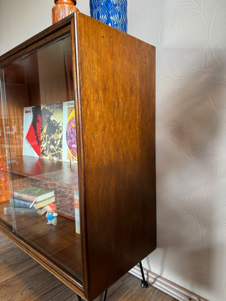 Kommode, Sideboard mit Glasscheiben, 60er, Mid Century in Düren