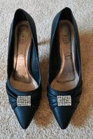 Schwarze High Heels mit Strasssteinverzierung Brandenburg - Schollene Vorschau