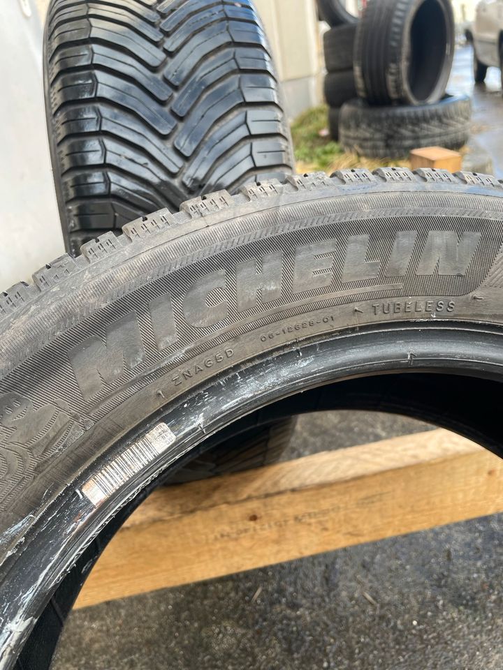 2x 185/60 R15. 88V Winterreifen ❄️M+S, Michelin ✅ in Lenningen