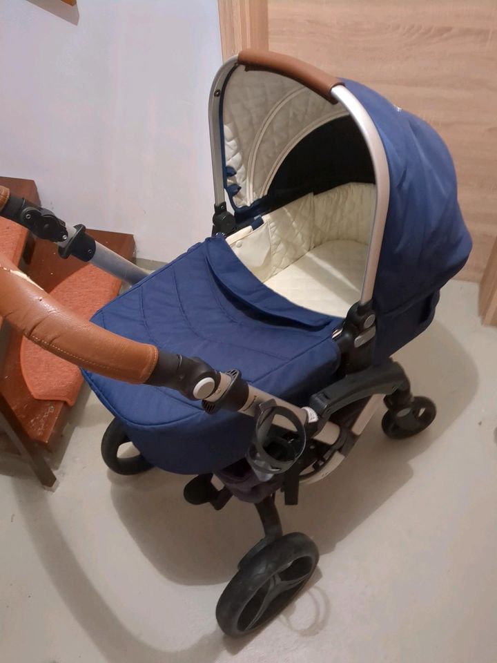 Bonavi Kinderwagen 2 in 1 Babywanne + Kleinkindsitz in Erlangen