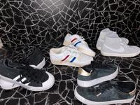 Schuhe Nike/Adidas (39) Nordrhein-Westfalen - Velbert Vorschau