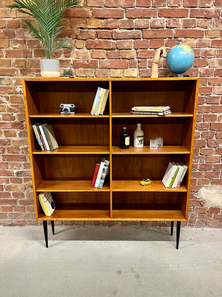 Teak Regal Bücherschrank Highboard Kommode Vintage Mid Century in Berlin