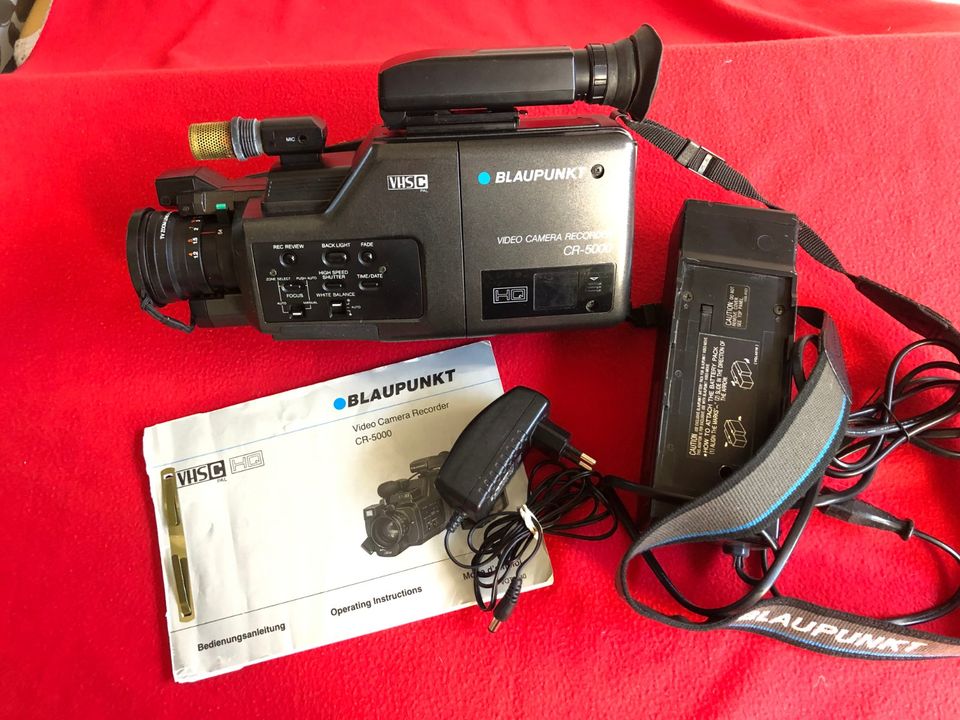 Blaupunkt CR 5000 VHS-Camcorder  Defekt in München