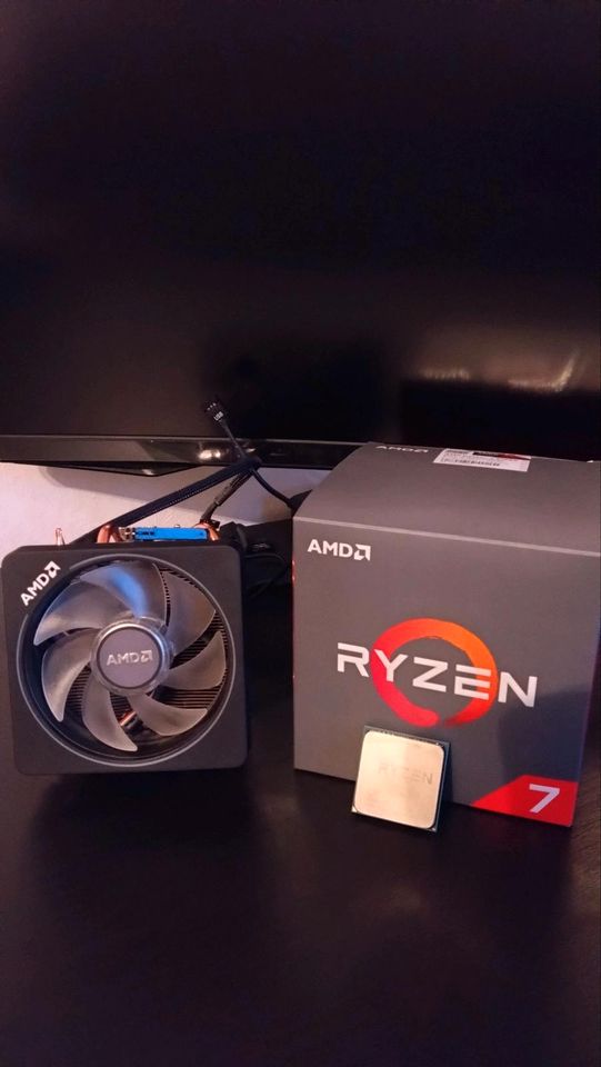 AMD Ryzen 7 2700X Box in Hamm