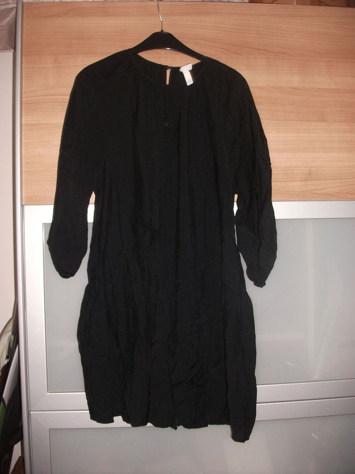 schwarzes Kleid von H&M in Kirkel