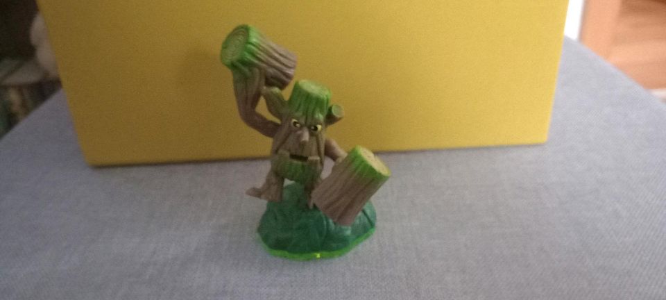 Skylander pro Figuren 3 euro in Werne