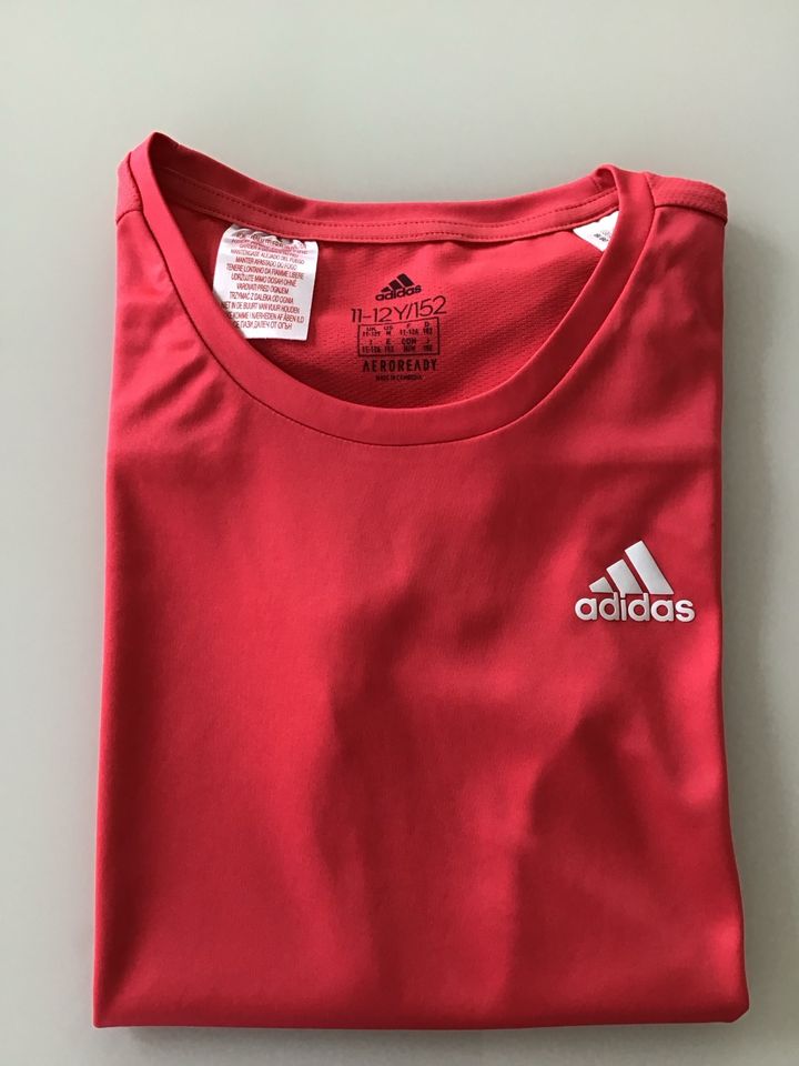 ADIDAS Sport T-Shirt, Größe 152, rot in Belm