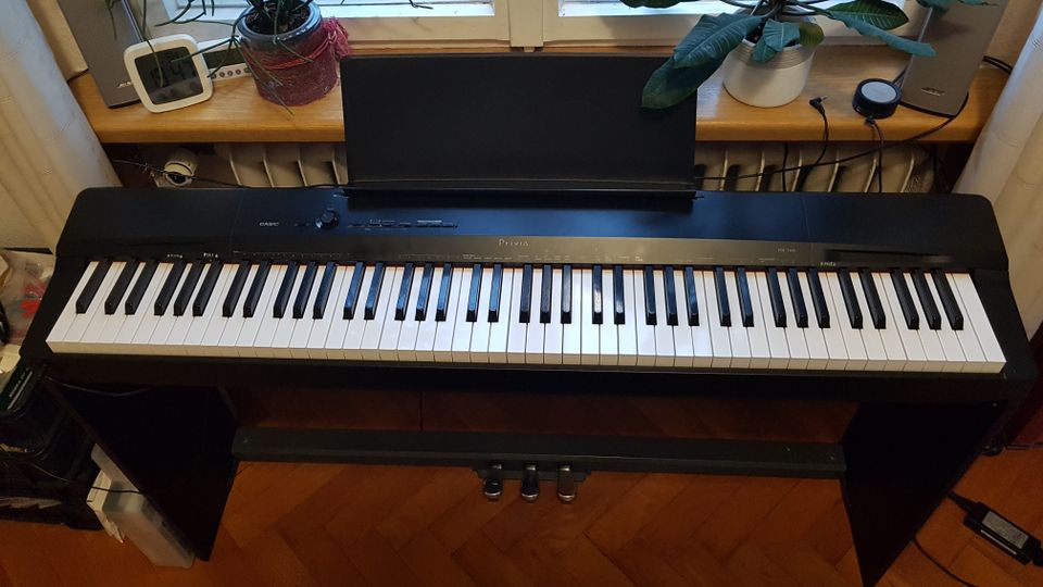 Casio Privia PX-160 E-Piano, Komplett Set mit Ständer und Pedalen in Jößnitz