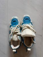 Stylische Sneaker in Blau-Weiß – Top Zustand Nordrhein-Westfalen - Kerpen Vorschau