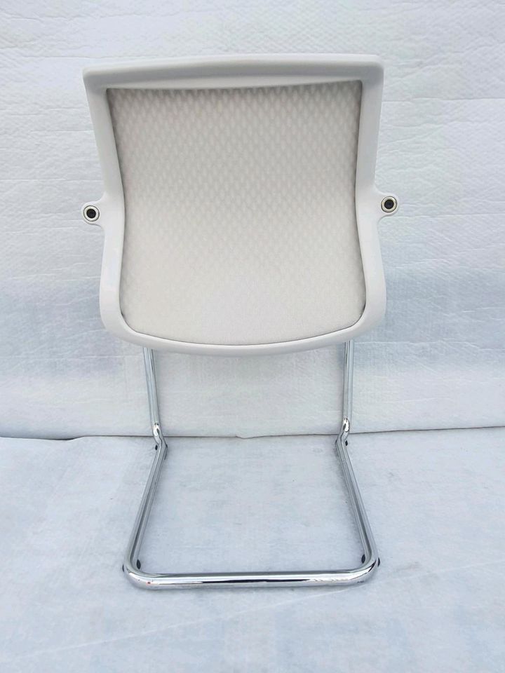 Vitra Unix Chair Freischwinger stühl  Weß in Rüsselsheim