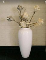 Vase Deko Blumen Kunstblumen Bodenvase weiß grau Niedersachsen - Bad Gandersheim Vorschau