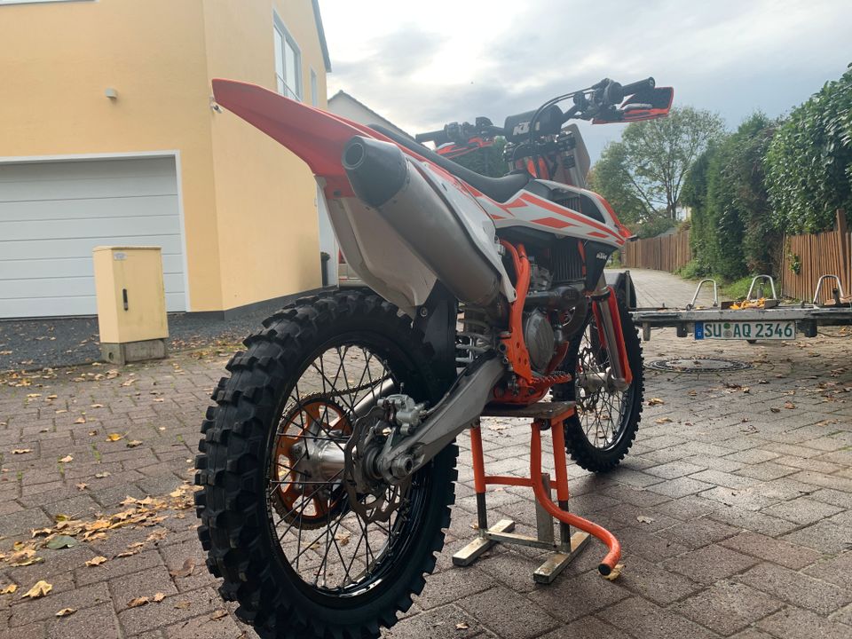 KTM SX-F 350 MODELL 2018 HGS KOMPLETT SXF MOTOCROSSMASCHINE in Troisdorf