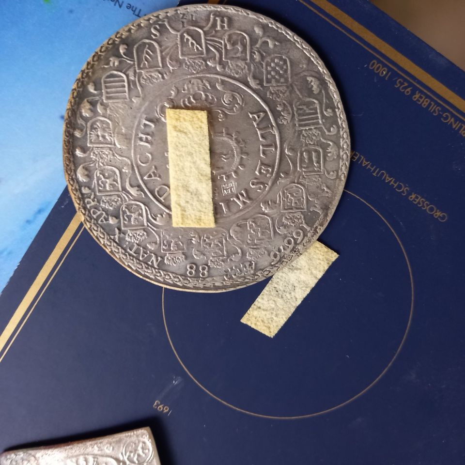 alte Münzen ,5 Thalerklippen und Schauthaler im Bilderrahmen in Eppelborn