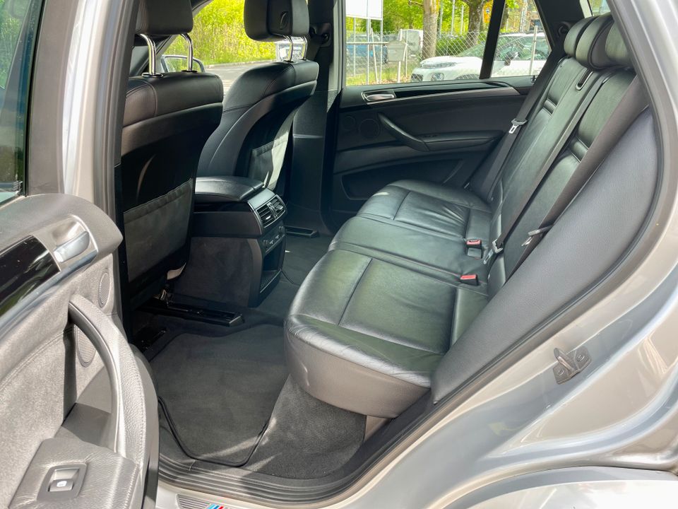 BMW X5 3.0d xDrive Facelift - M Paket Sport - Sonderfahrzeug in Tübingen