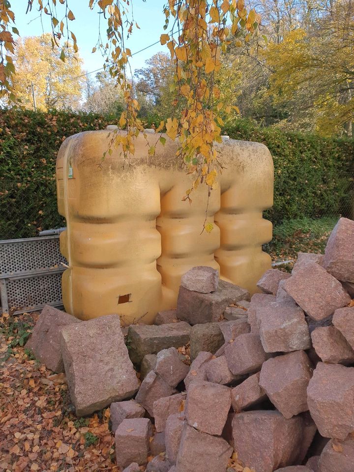 1 WERIT Heiz Öl Batterie Regenwasser Tank 2000 Liter in Wettin-Löbejün