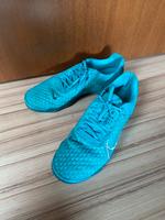 türkise Hallensportschuhe von Nike in Größe 40 Hessen - Großenlüder Vorschau