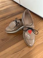 Zara schuhe 39 beige mit Herz Frankfurt am Main - Sachsenhausen Vorschau