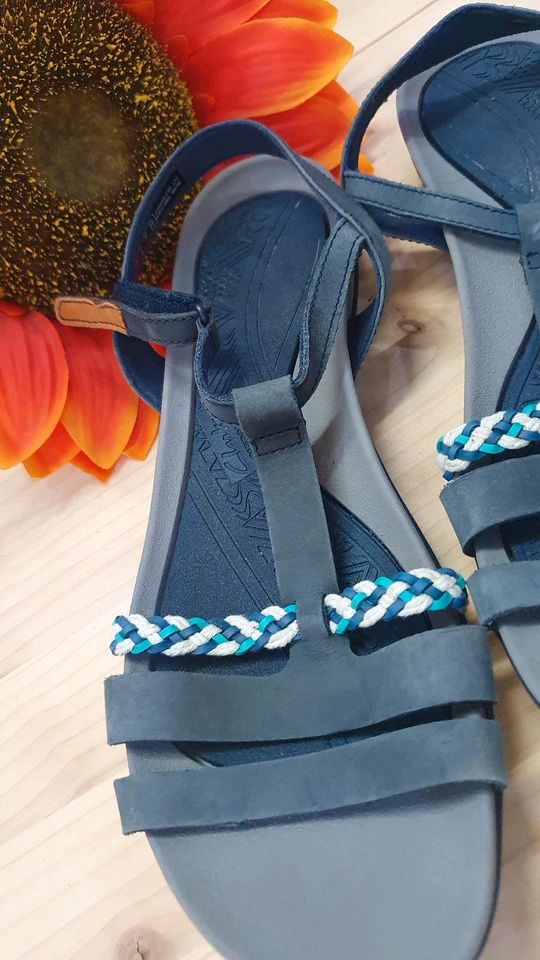 Clarks Damen Sandaletten Sandalen 40 blau in Pössneck