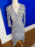 Maje Midikleid Sommerkleid Ibiza Volants Gr.34/36 neuwertig Baden-Württemberg - Achern Vorschau