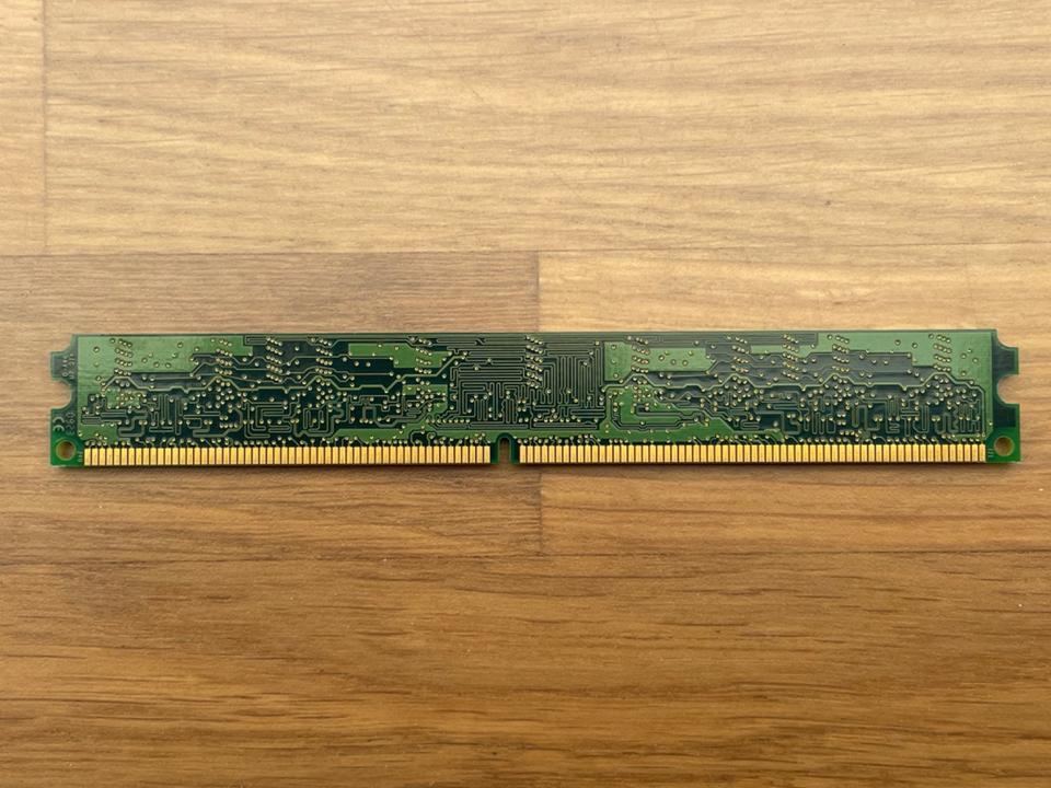Kingston KVR667D2N5 1G PC2-5300 1GB DDR2 667MHz RAM Speicher in Fulda