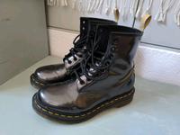Dr. Martens Docs 1460 Vegan Chrome Boots Stiefel Damen 38 Sachsen - Penig Vorschau