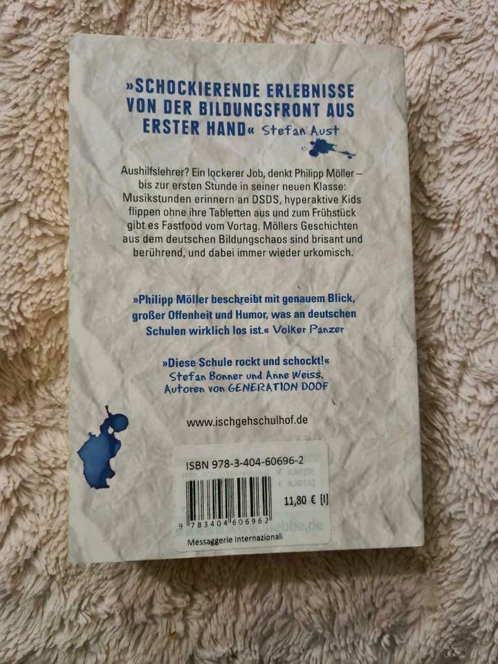 Buch "isch geh schulhof" von Phillip Möller in Aspach