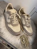 Damenschuhe von Guess Hessen - Hasselroth Vorschau