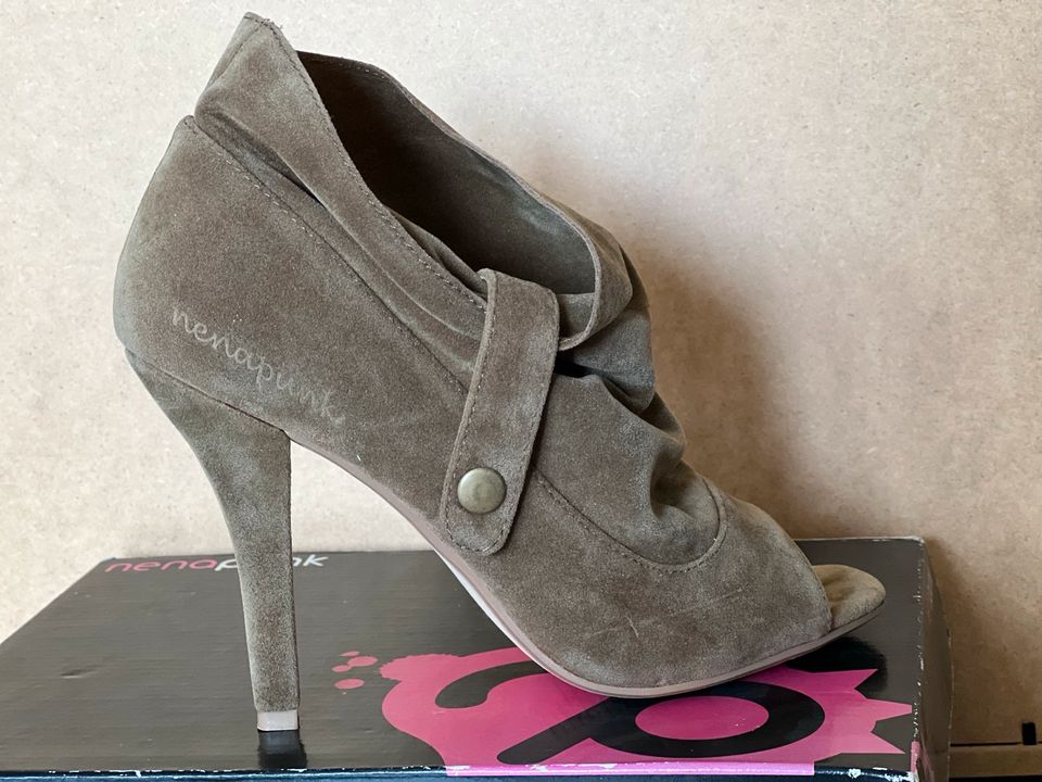 High Heels, Peep-toe, supersüss, 38, Velours Stoff, neu in Östringen