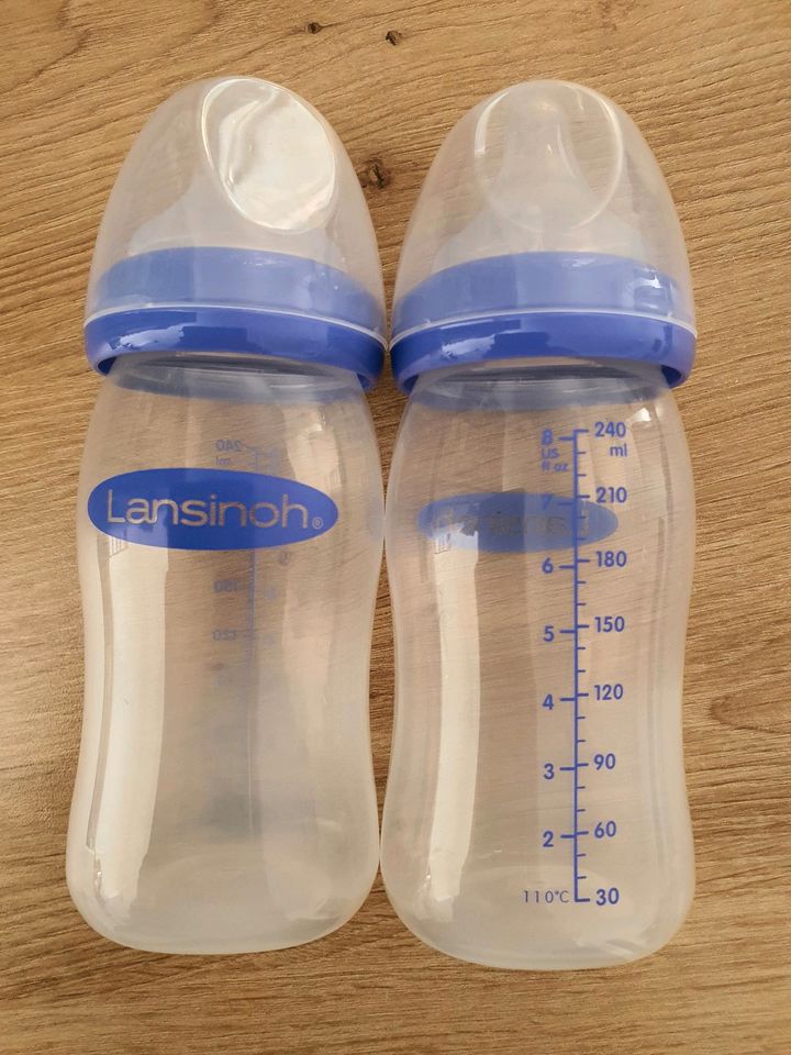 2 x Nuckelflaschen von Lansinoh 240 ml mit Natural Wave Sauger in Chemnitz