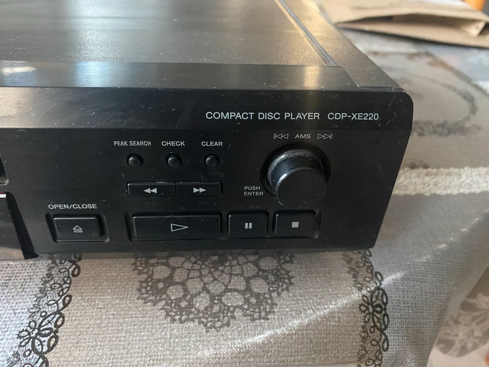 Sony CD-Player CDP-XE 220 in Illingen