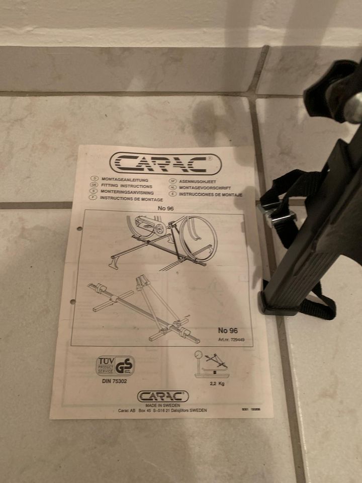 Zwei Fahrradträger für das Dach Atera und Carac in Hasloh