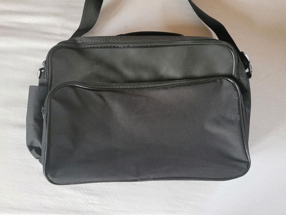 Laptoptasche 17 Zoll, schwarz in Pfedelbach