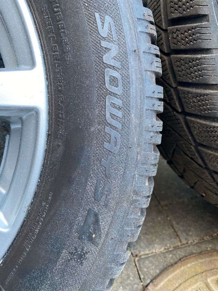 16 Zoll Alufelgen (Platin) - 215/60 R16 99H - 5 x 112 LK in Salzmünde