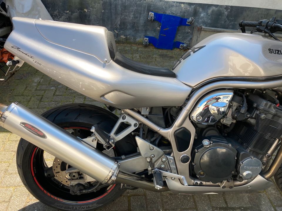 Suzuki Bandit 1200 Typ GV75A aus 1998 läuft+fährt RESTTÜV  6-2023 in Bochum