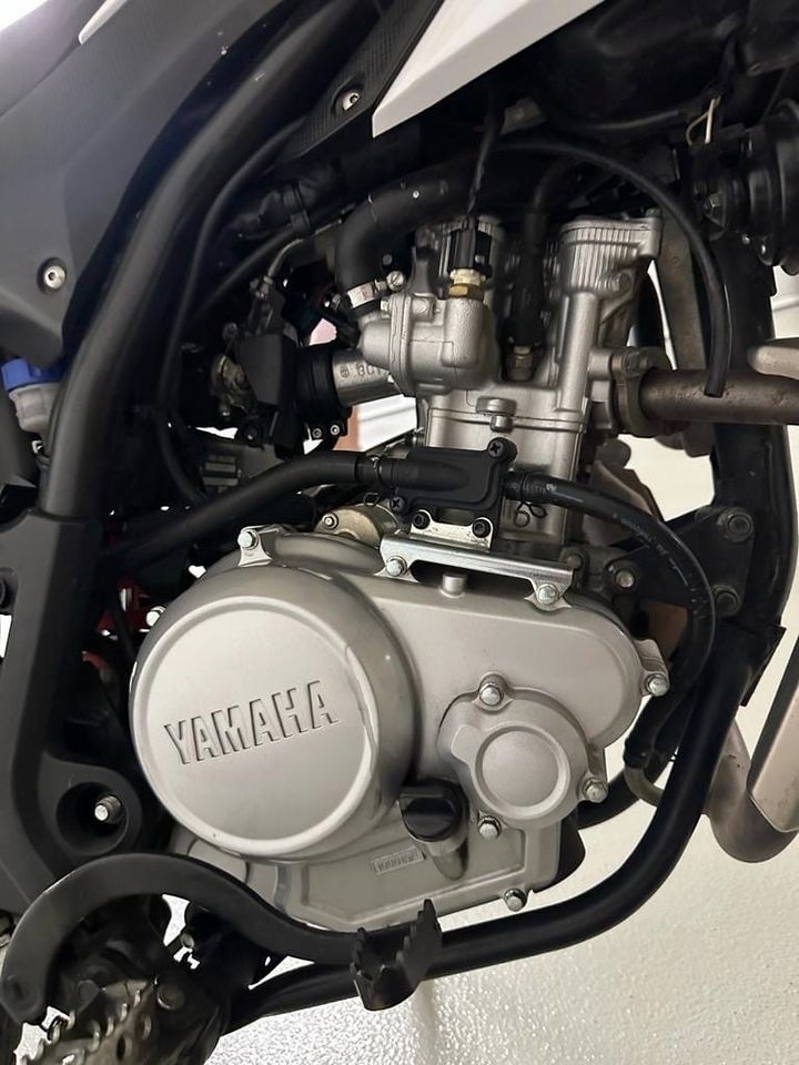 Yamaha WR 125 R in Altbach