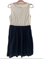 VERO MODA kurzes Kleid mit Spitze - blau/weiß - in Gr.M, ca.38-40 München - Moosach Vorschau