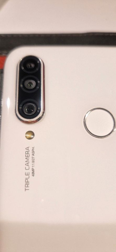 Huawei P30 Lite - Perlweiß - neuwertiger Zustand in Biberach an der Riß