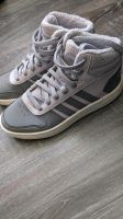 Damen Adidas Schuhe gefüttert Größe 37.1/3 Berlin - Neukölln Vorschau